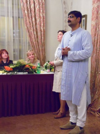 A rendezvényen részt vett Dr. KV. Suresh, egy indiai születésű Siddhah Yogi, a Shanti Kriya Yoga - SKY - Workshop megalapítója, nagy spirituális tanítómesterem...